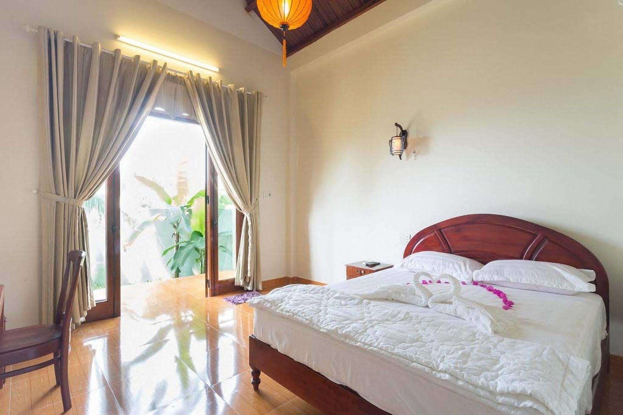 Lakeview Villa Homestay Hoi An Exterior photo